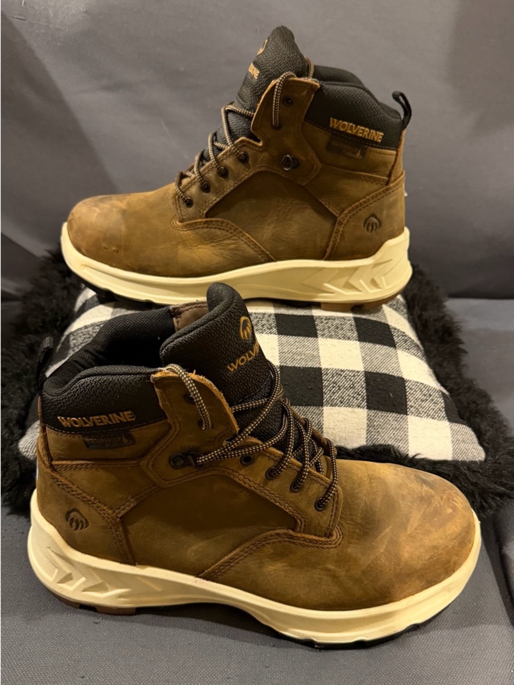 Wolverine Brown Leather Lace-Up Work Boots with Cream Sole